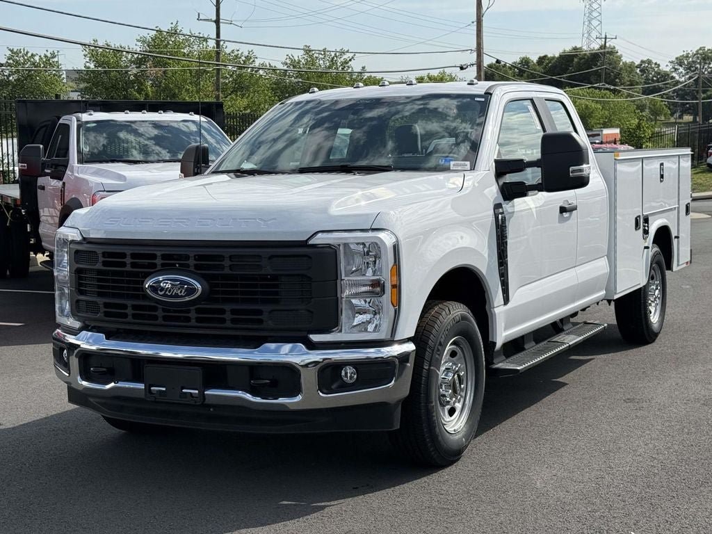 New 2026 Ford F250 XL w/ XL Chrome Package RWD image 5