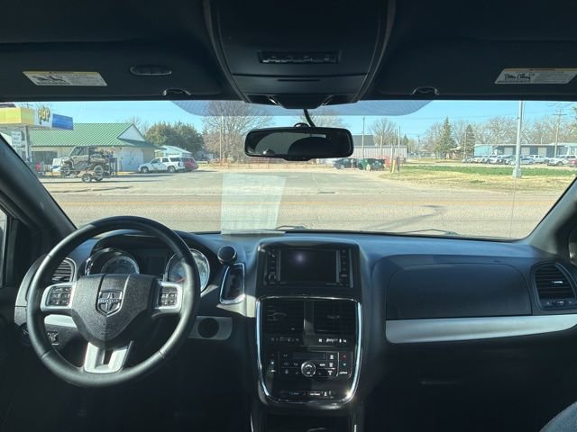 Used 2017 Dodge Grand Caravan GT FWD image 23