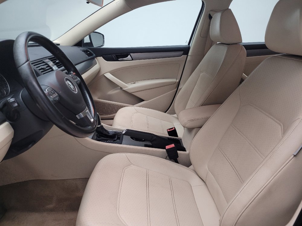 Used 2015 Volkswagen Passat 1.8T SE FWD image 17