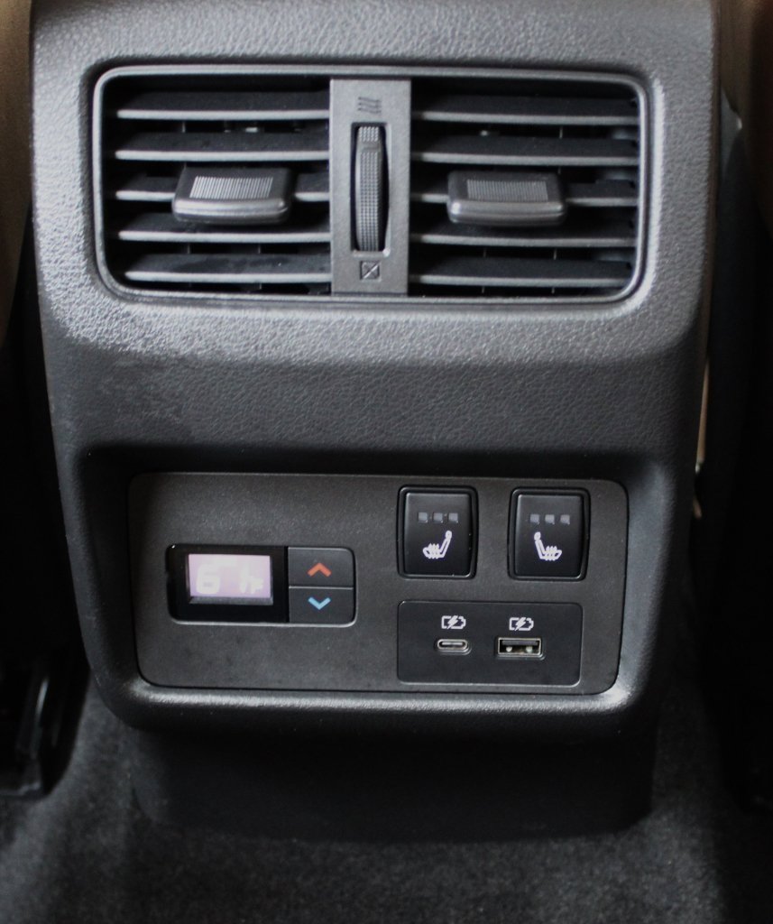 Certified 2022 Nissan Rogue Platinum w/ Head-Up Display Package image 44