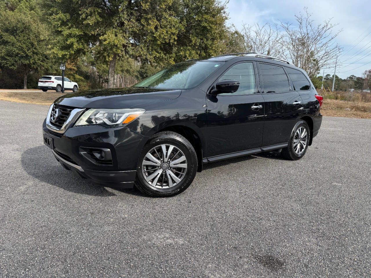 Used 2018 Nissan Pathfinder SL image 28
