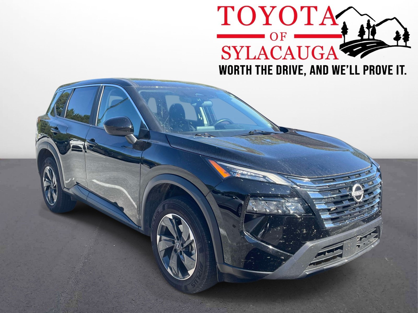 Used 2025 Nissan Rogue SV
