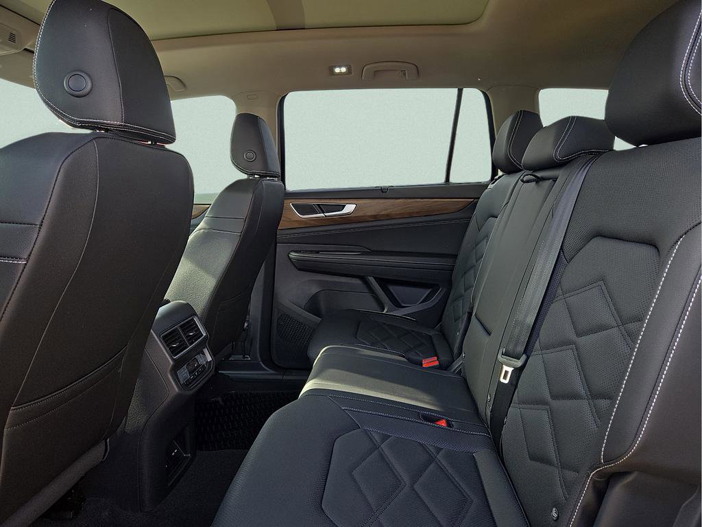New 2026 Volkswagen Atlas SE image 11