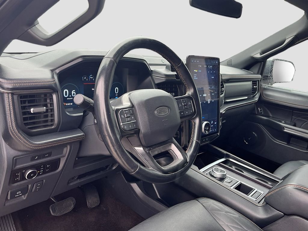Used 2023 Ford Expedition Max Platinum image 9
