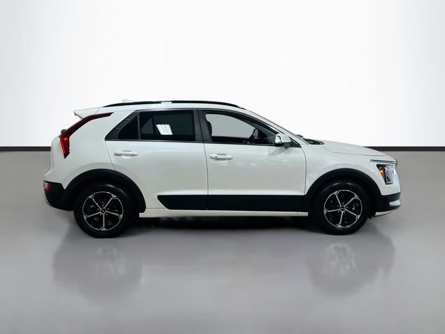 Certified 2023 Kia Niro EX FWD image 8