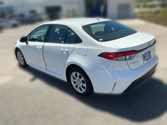 Used 2024 Toyota Corolla LE FWD image 3