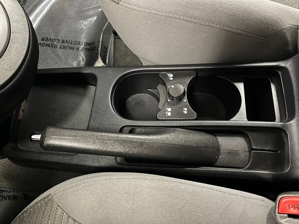 Used 2012 Nissan Sentra 2.0 SR FWD image 11