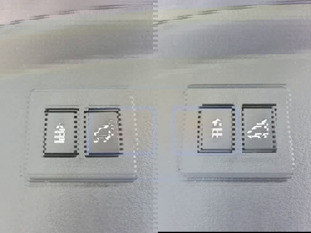 Used 2022 Subaru Outback Touring XT image 38