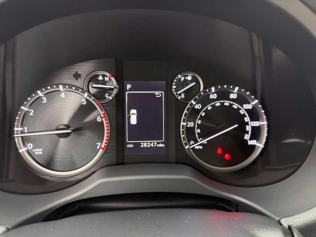 Used 2023 Lexus GX 460 Premium w/ Premium Package AWD/4WD image 16