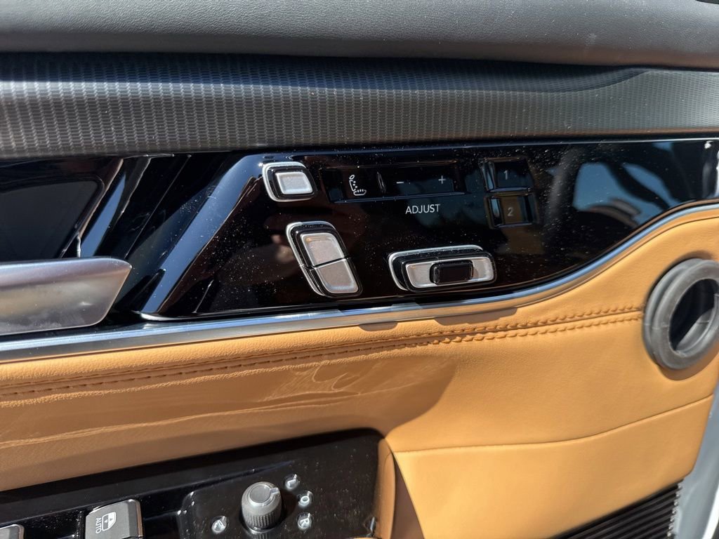 New 2026 Jeep Grand Wagoneer Summit AWD/4WD image 18