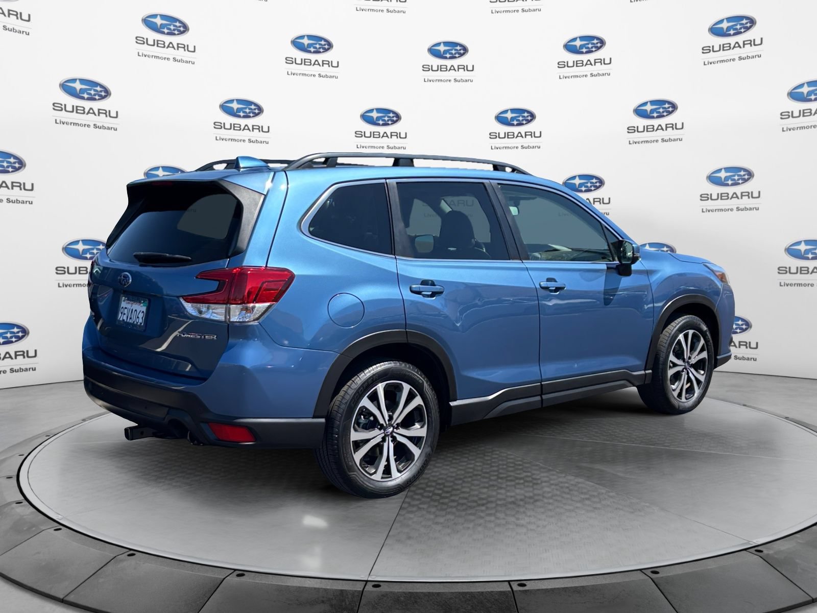 Used 2023 Subaru Forester Limited AWD/4WD image 5