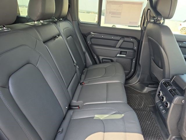 New 2026 Land Rover Defender 110 X-Dynamic SE AWD/4WD image 17