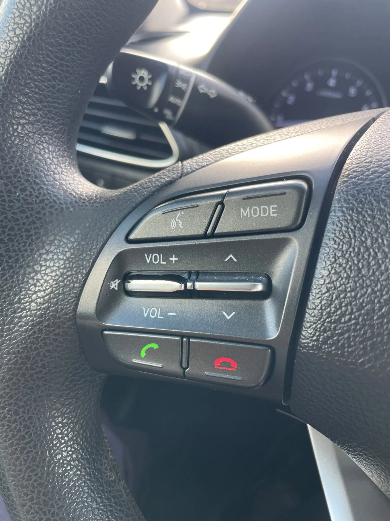 Used 2019 Hyundai Elantra GT FWD image 20