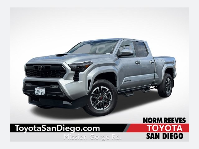 Used 2025 Toyota Tacoma TRD Sport AWD/4WD image 1