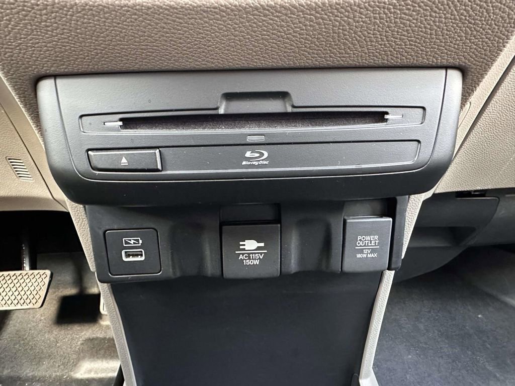 Used 2021 Honda Odyssey Touring image 27