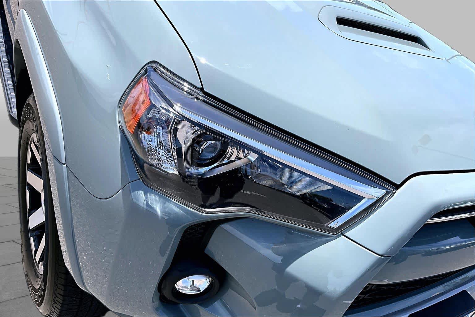 Certified 2023 Toyota 4Runner TRD Off-Road Premium w/ Moonroof Package AWD/4WD image 27
