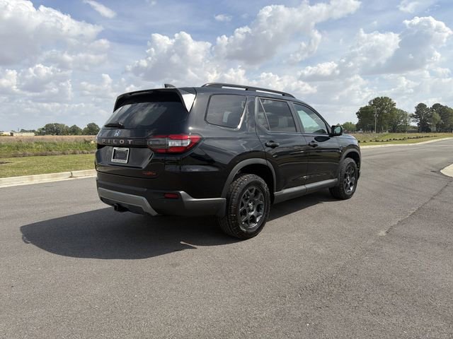 New 2026 Honda Pilot TrailSport image 6