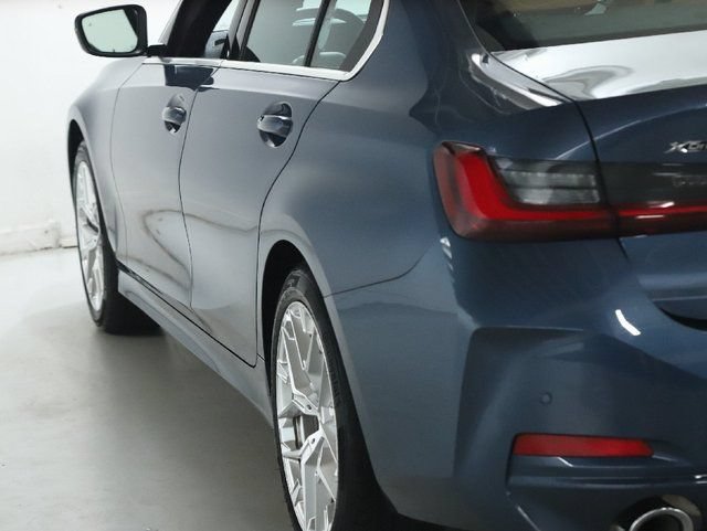Used 2026 BMW 330i xDrive Sedan w/ Convenience Package AWD/4WD image 41