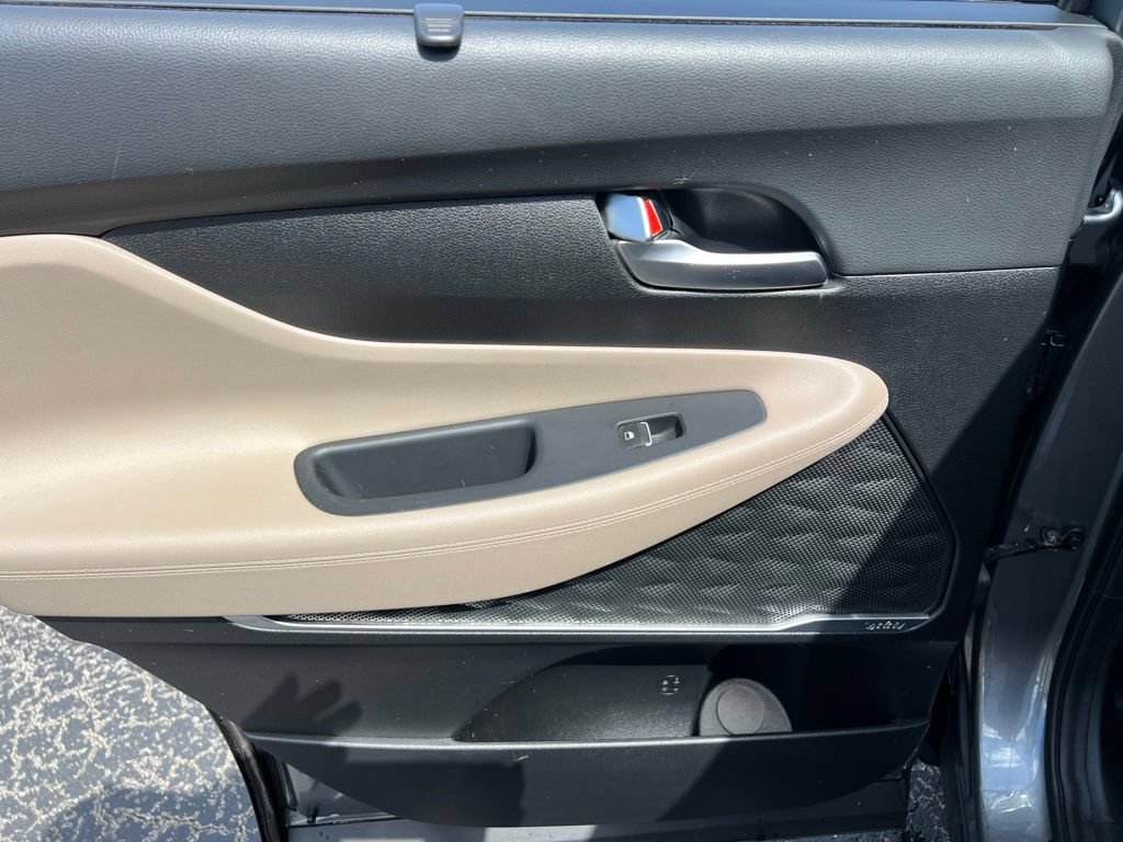 Used 2019 Hyundai Santa Fe SEL FWD image 16