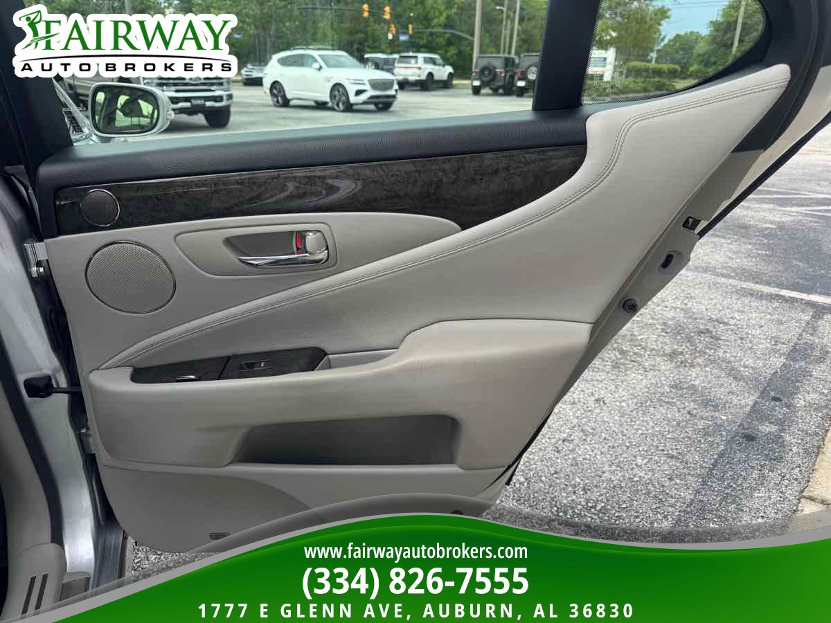 Used 2012 Lexus LS 460 w/ Luxury Value Edition RWD image 33