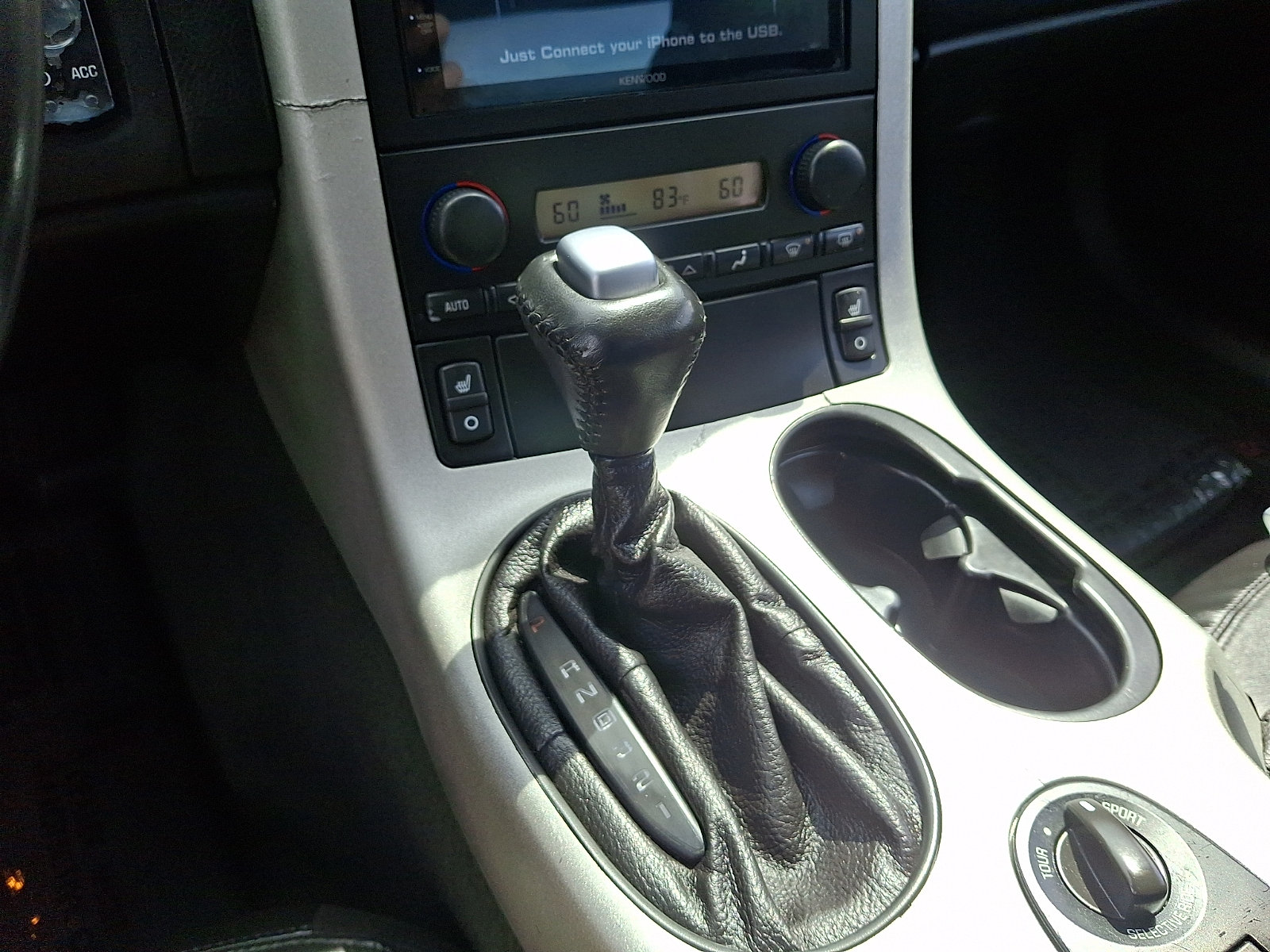 Used 2005 Chevrolet Corvette Coupe w/ Preferred Equipment Group RWD image 13