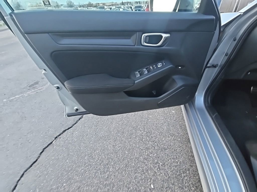 Used 2025 Honda Civic Sport image 12
