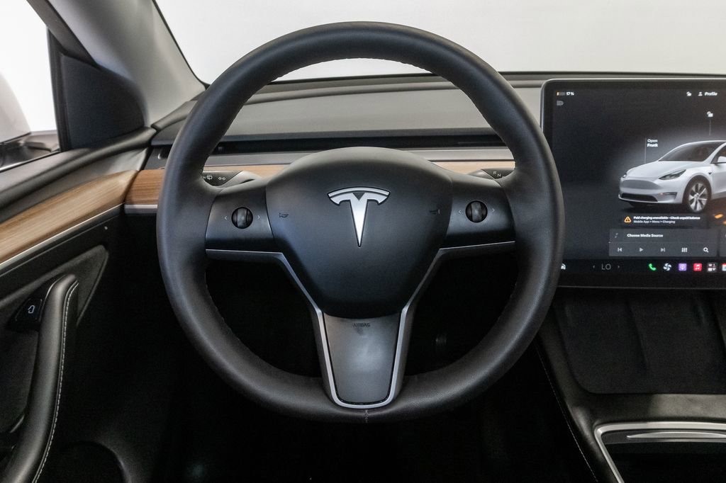 Used 2023 Tesla Model Y Long Range AWD/4WD image 11