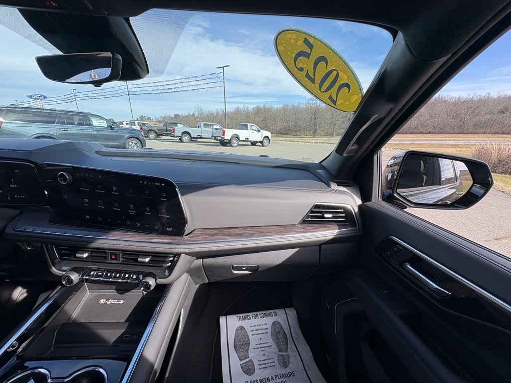 Used 2025 Chevrolet Tahoe Z71 w/ Z71 Off-Road Package image 28