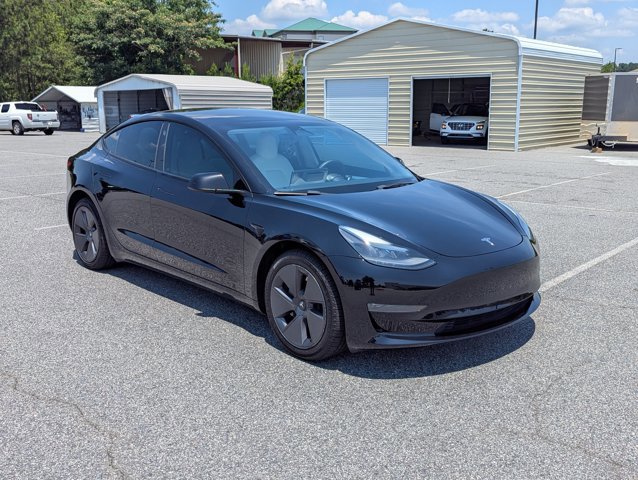 Used 2023 Tesla Model 3 Standard Range RWD image 3