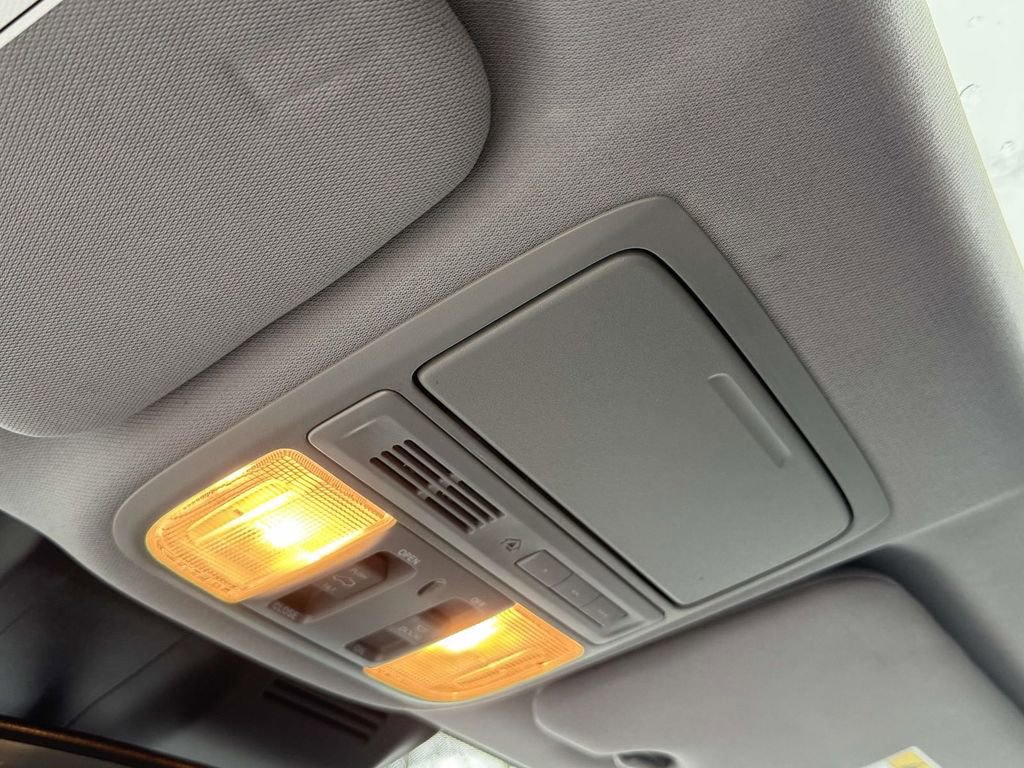 Used 2022 Honda CR-V EX-L image 18