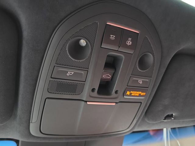 Used 2022 Genesis G70 3.3T Launch Edition image 45