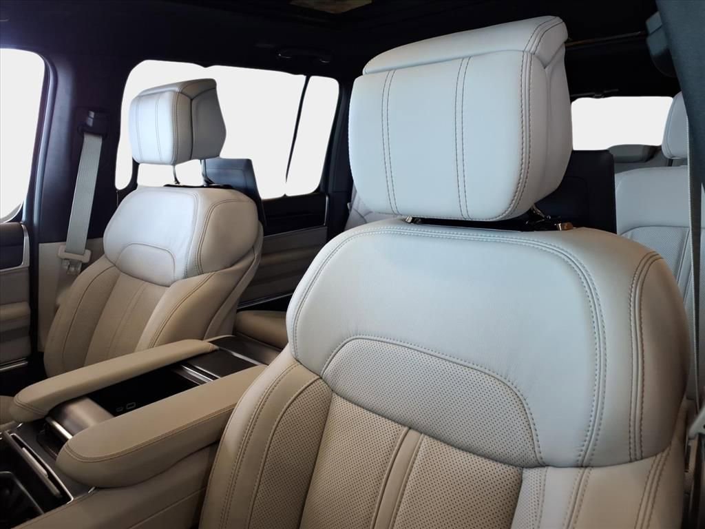 New 2026 Jeep Grand Wagoneer Summit image 8