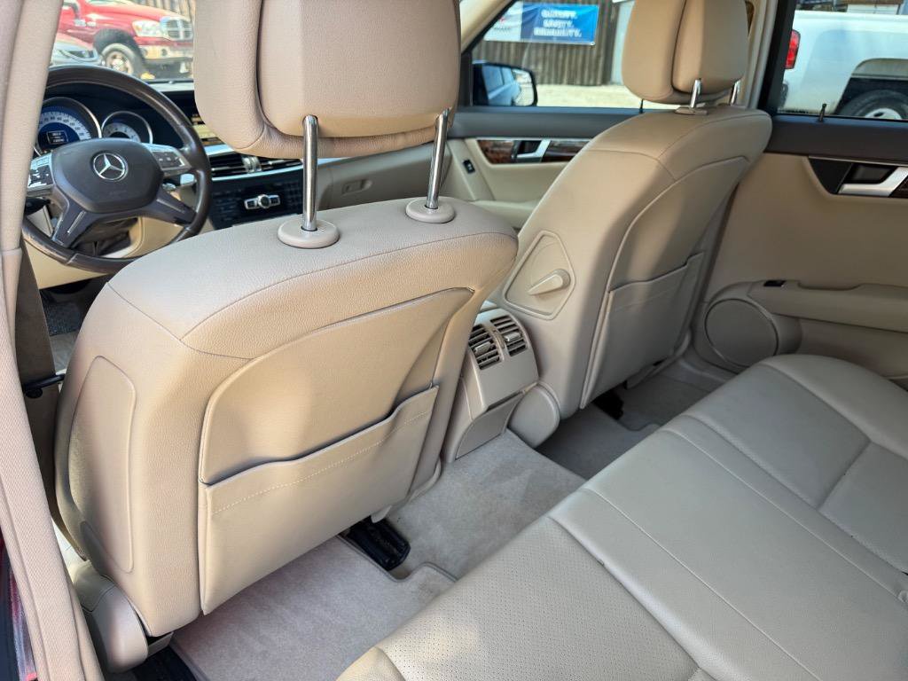 Used 2012 Mercedes-Benz C 300 4MATIC Sedan image 31