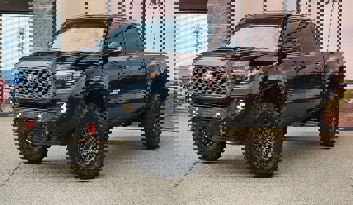 Used 2023 Toyota Tacoma TRD Sport image 4