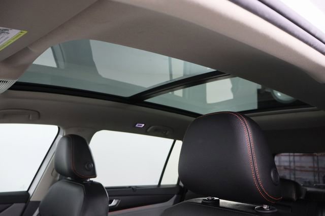 Used 2025 Volkswagen Atlas Peak Edition SE image 27