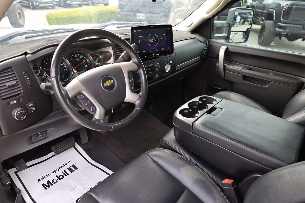 Used 2011 Chevrolet Silverado 1500 LT w/ All-Star Edition AWD/4WD image 12