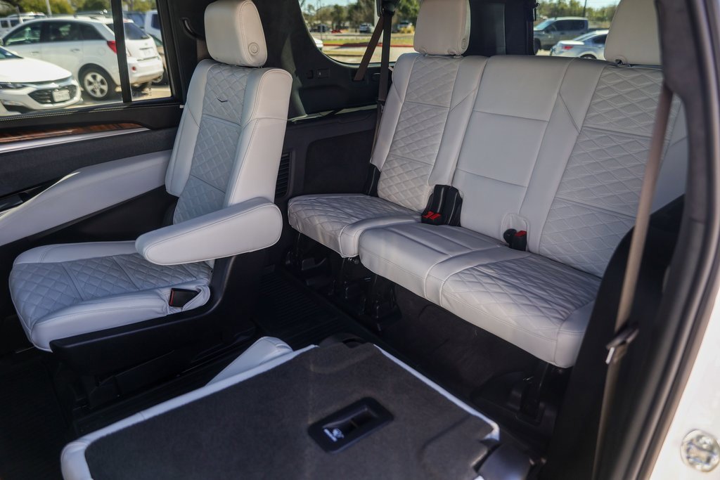 Certified 2025 Cadillac Escalade ESV Sport Platinum image 23