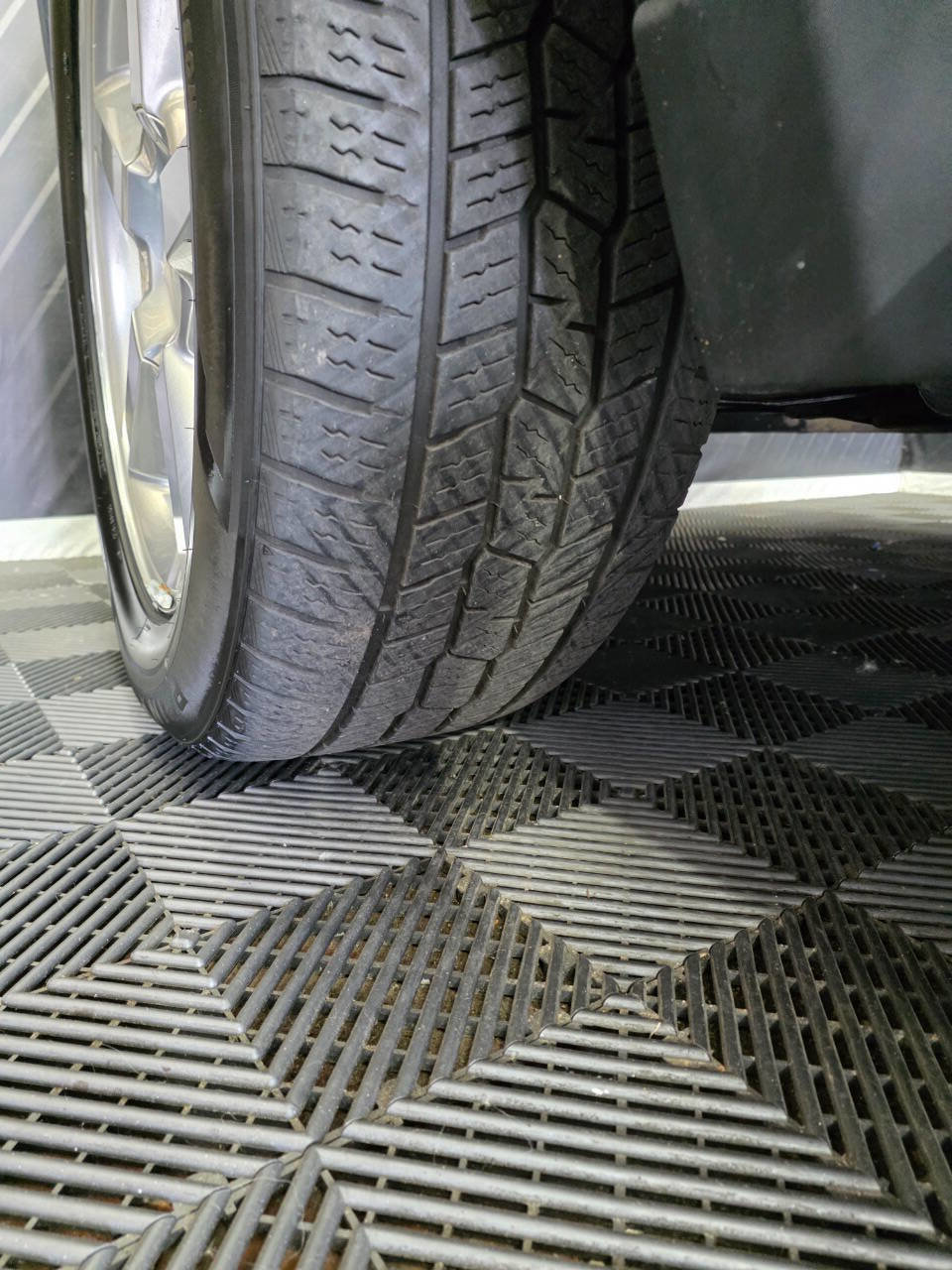 Used 2011 Chevrolet Suburban LTZ image 40