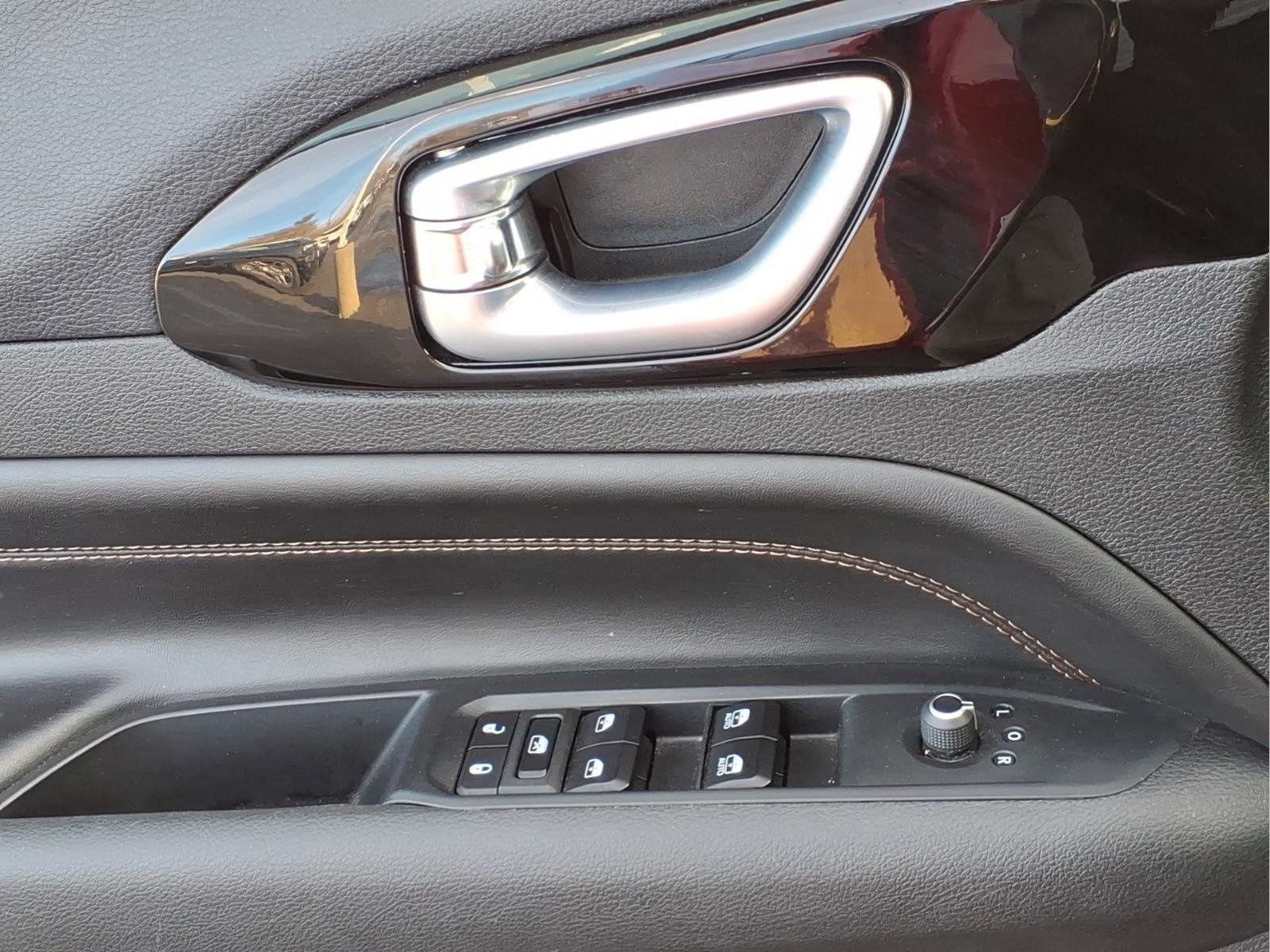 Used 2023 Jeep Compass Limited image 20