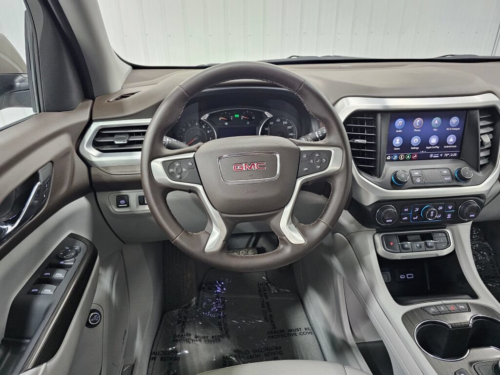Used 2023 GMC Acadia SLT FWD image 15