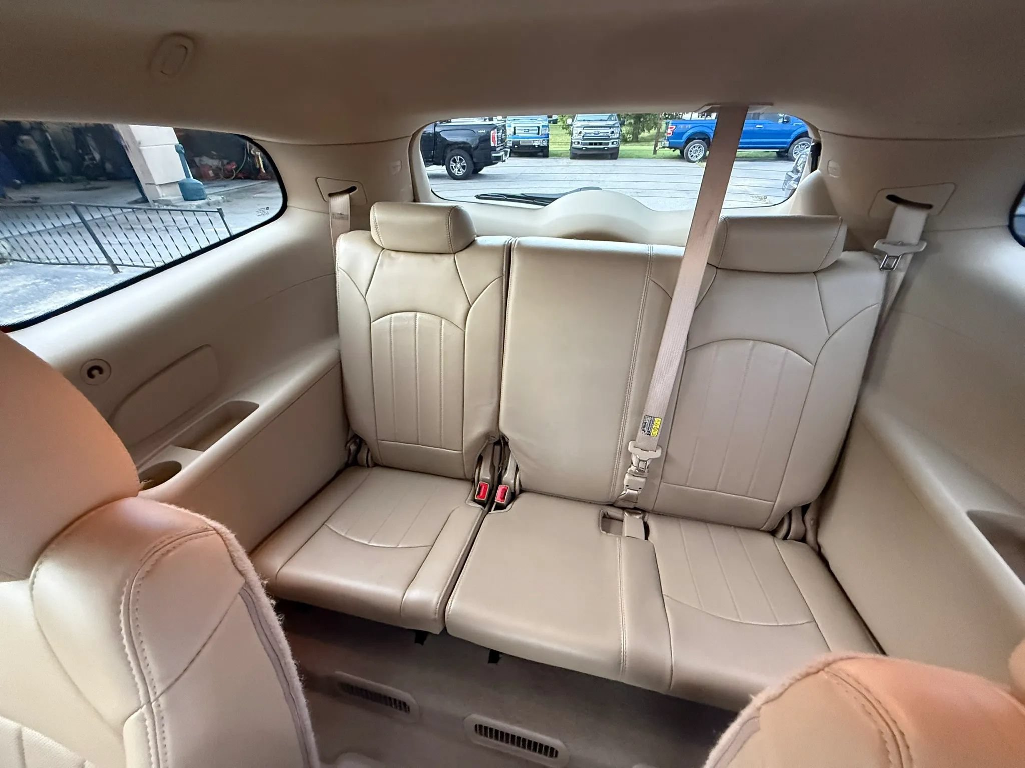 Used 2012 Buick Enclave Leather FWD image 18