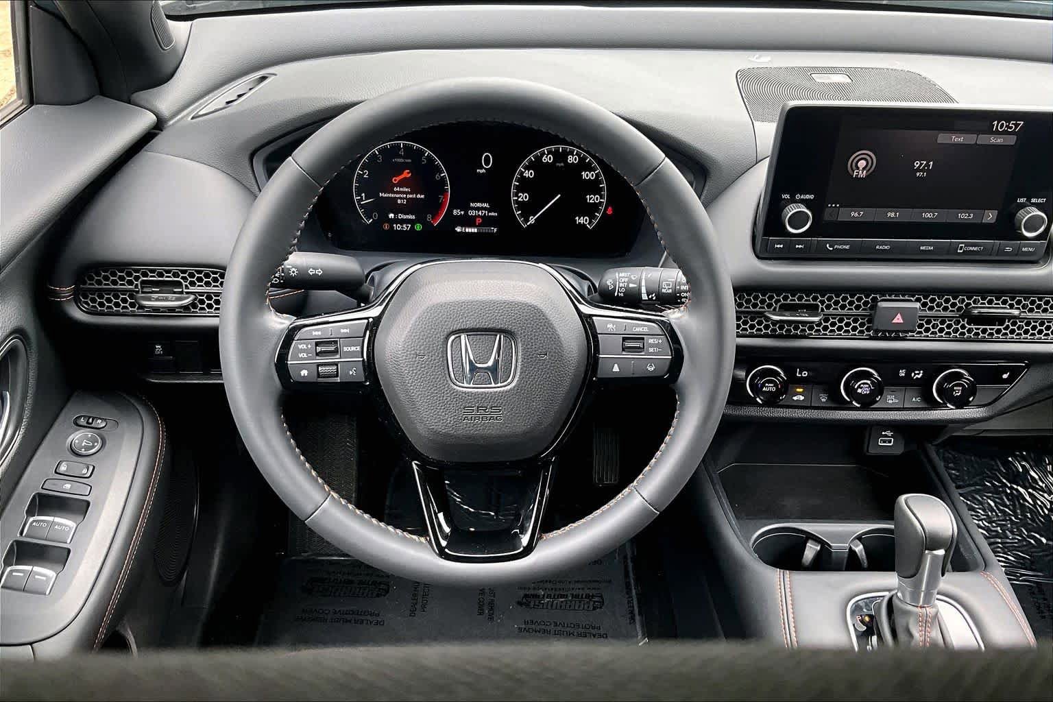 Used 2025 Honda HR-V Sport image 6