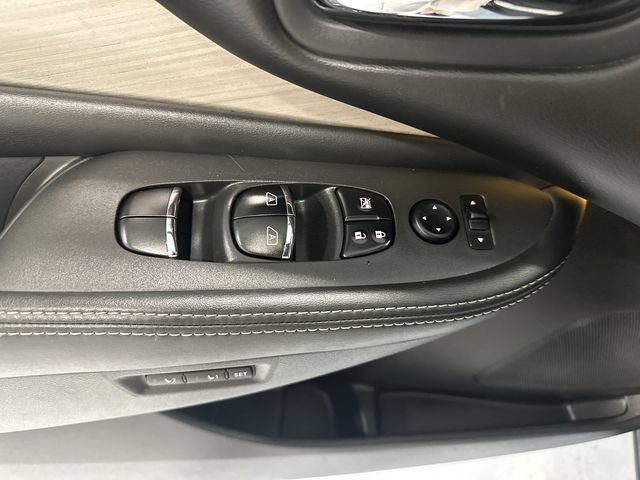 Used 2017 Nissan Murano SL w/ SL Technology Package AWD/4WD image 25