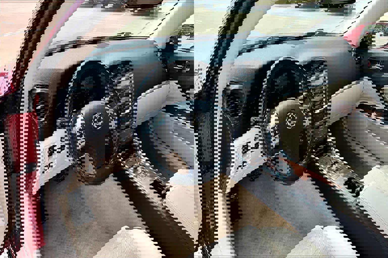 Used 2014 Lexus IS 250C RWD image 17