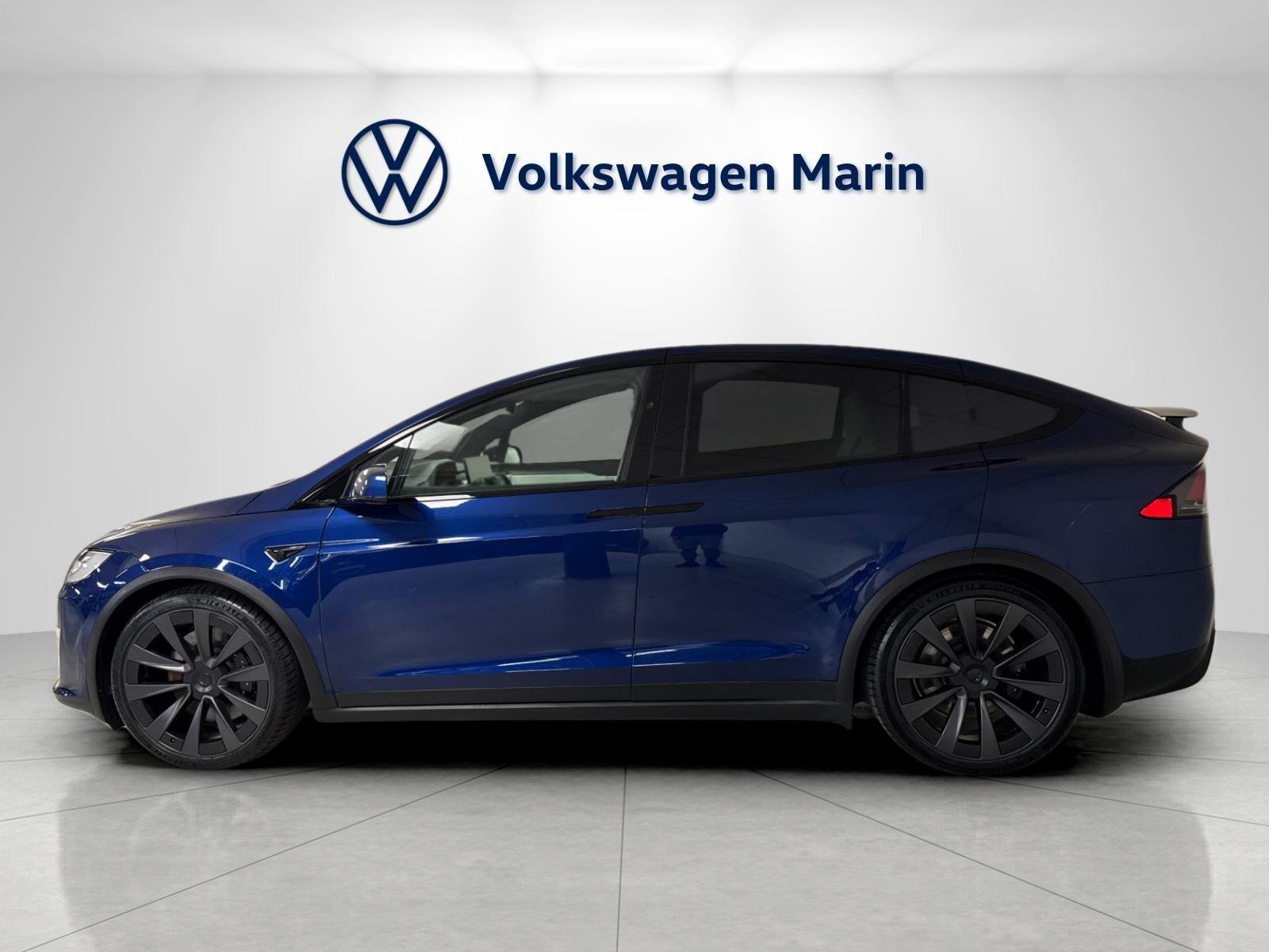 Used 2022 Tesla Model X Plaid image 2