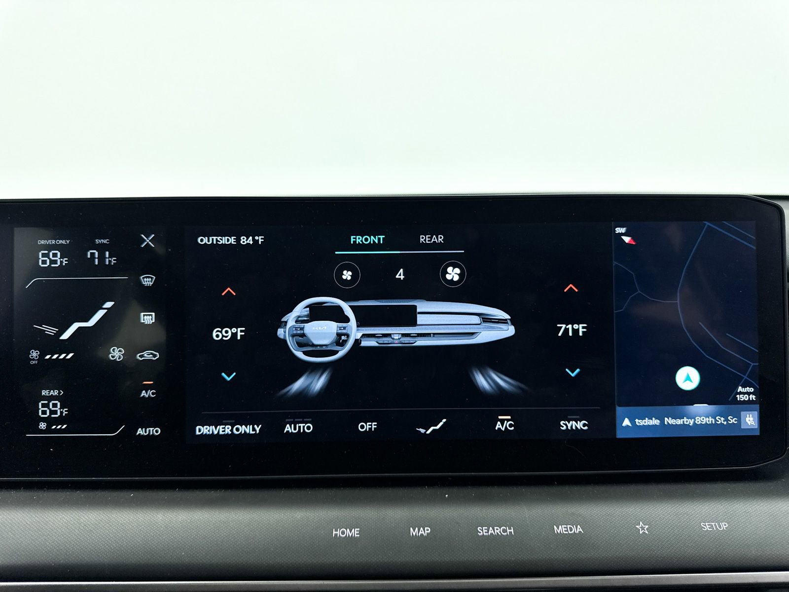 Used 2024 Kia EV9 Wind AWD/4WD image 25