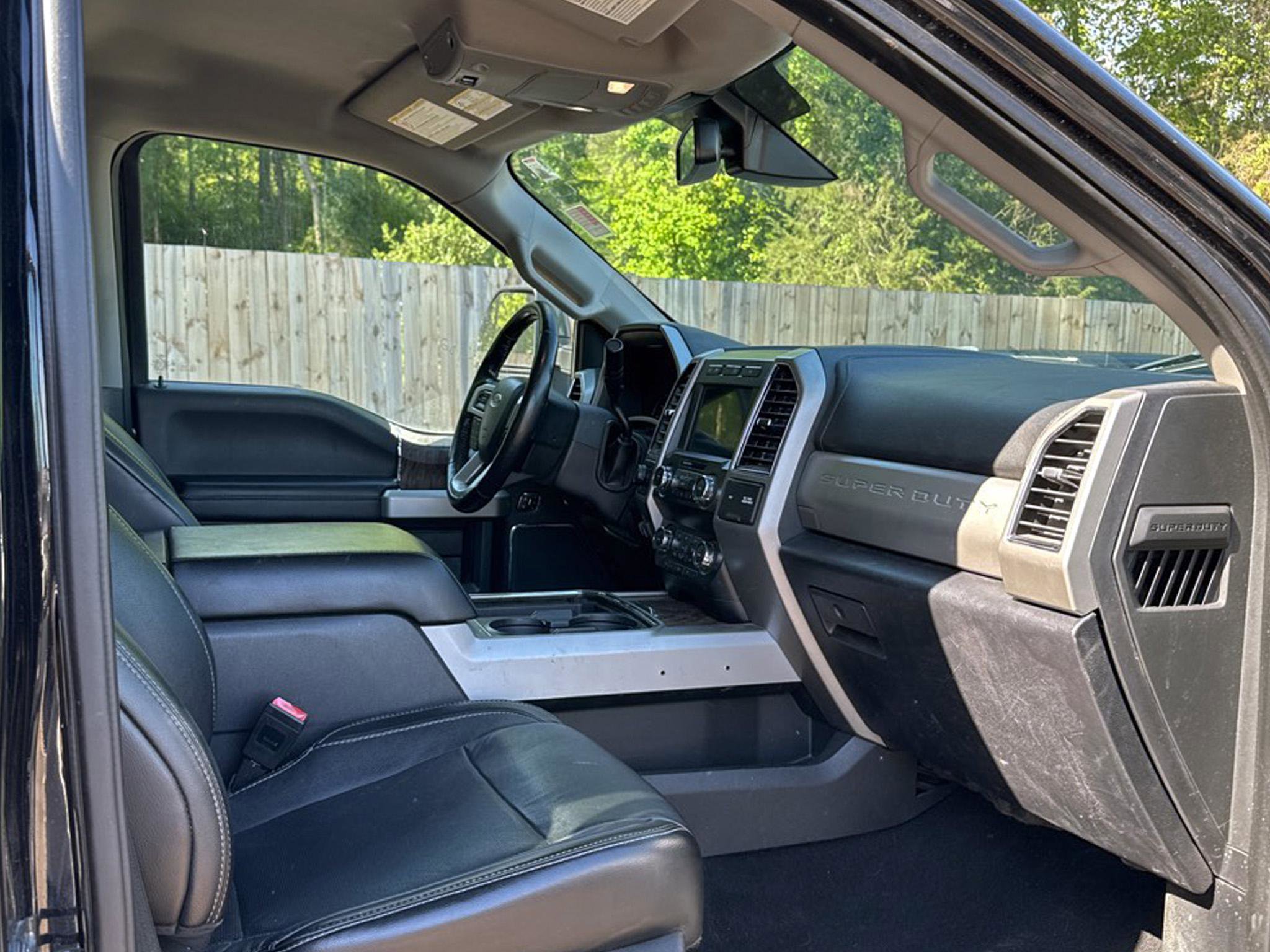 Used 2019 Ford F250 Lariat image 25