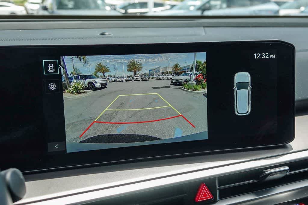 Certified 2024 Kia Sorento EX w/ Panoramic Sunroof Package FWD image 22
