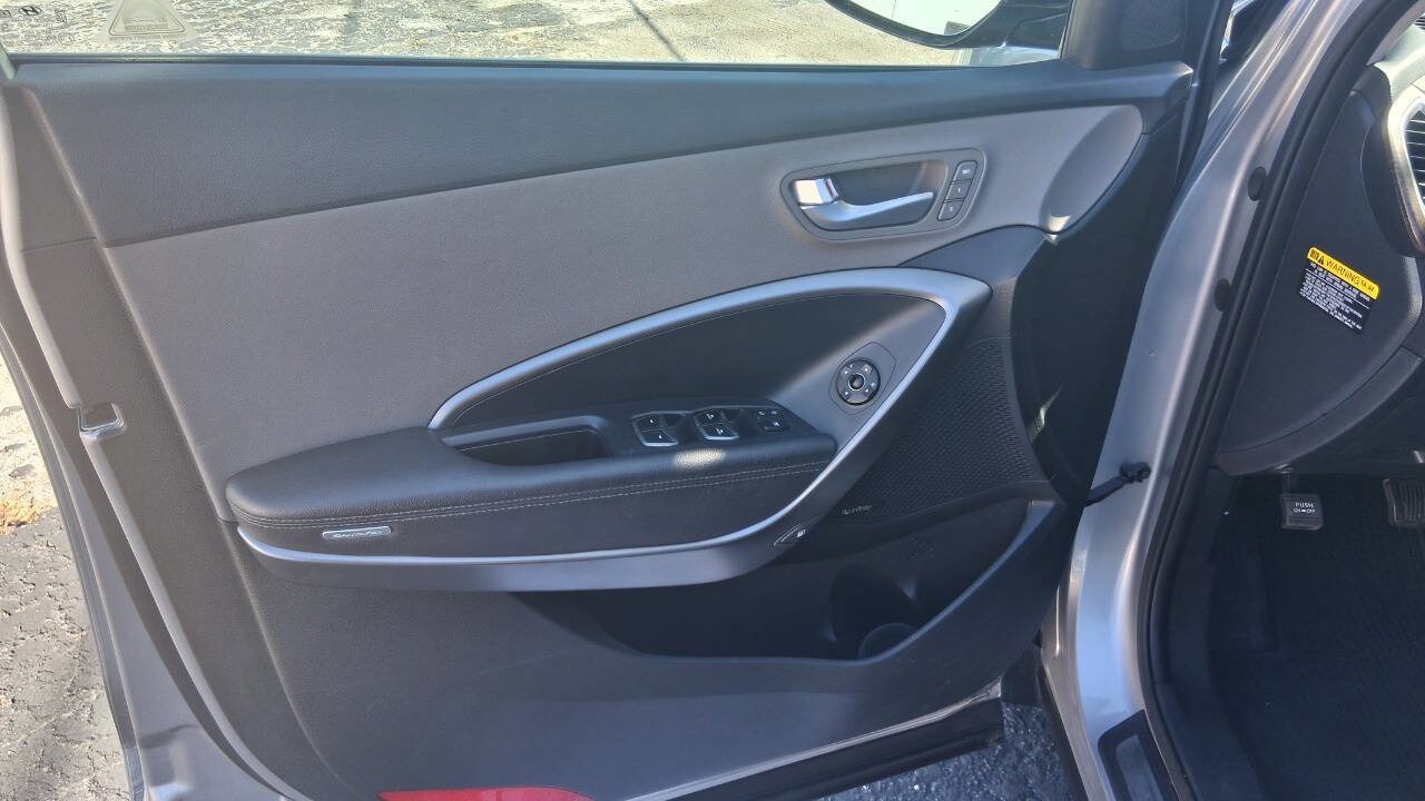 Used 2019 Hyundai Santa Fe XL image 12