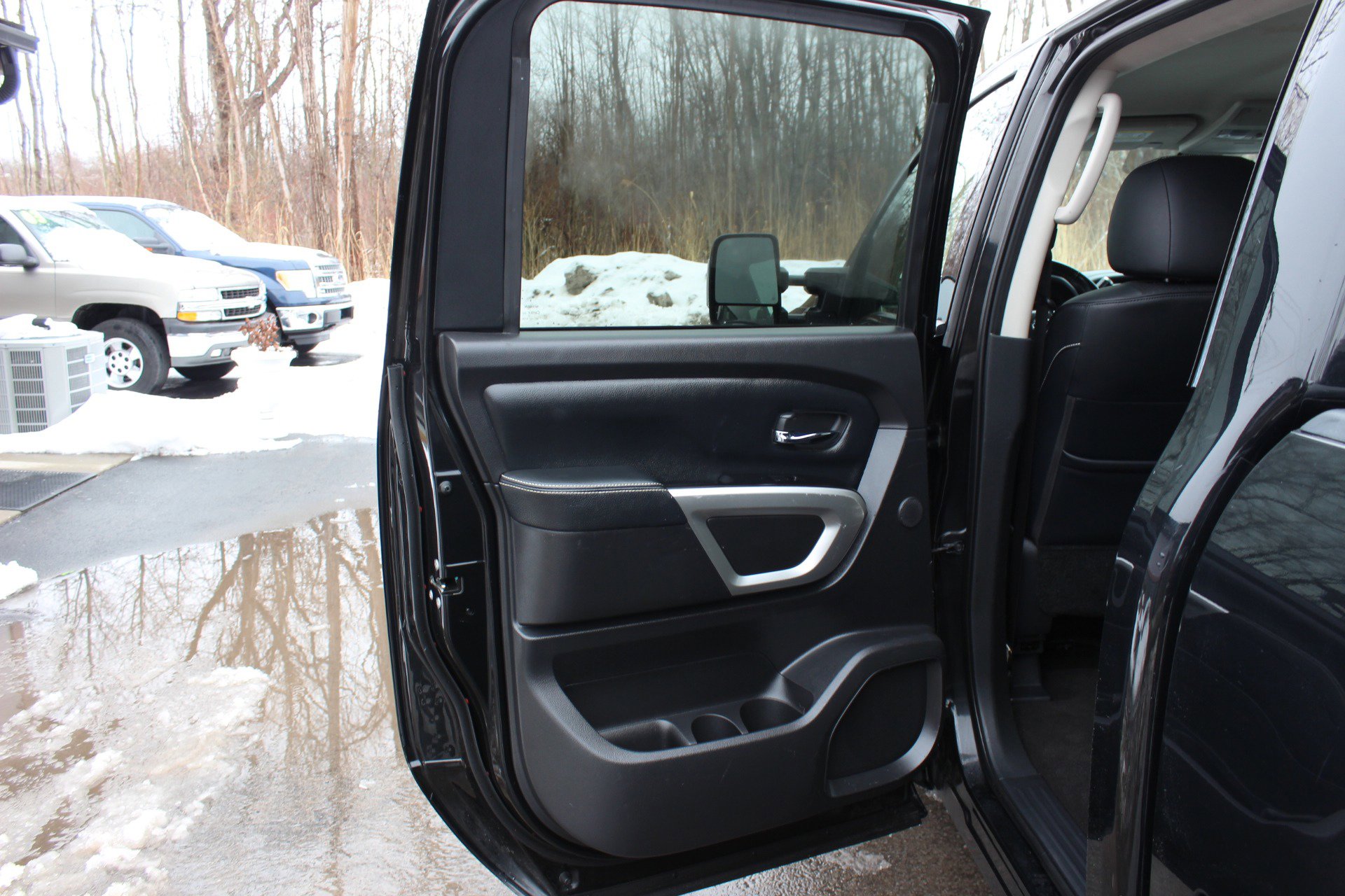 Used 2019 Nissan Titan PRO-4X w/ Pro-4x Utility Package image 33